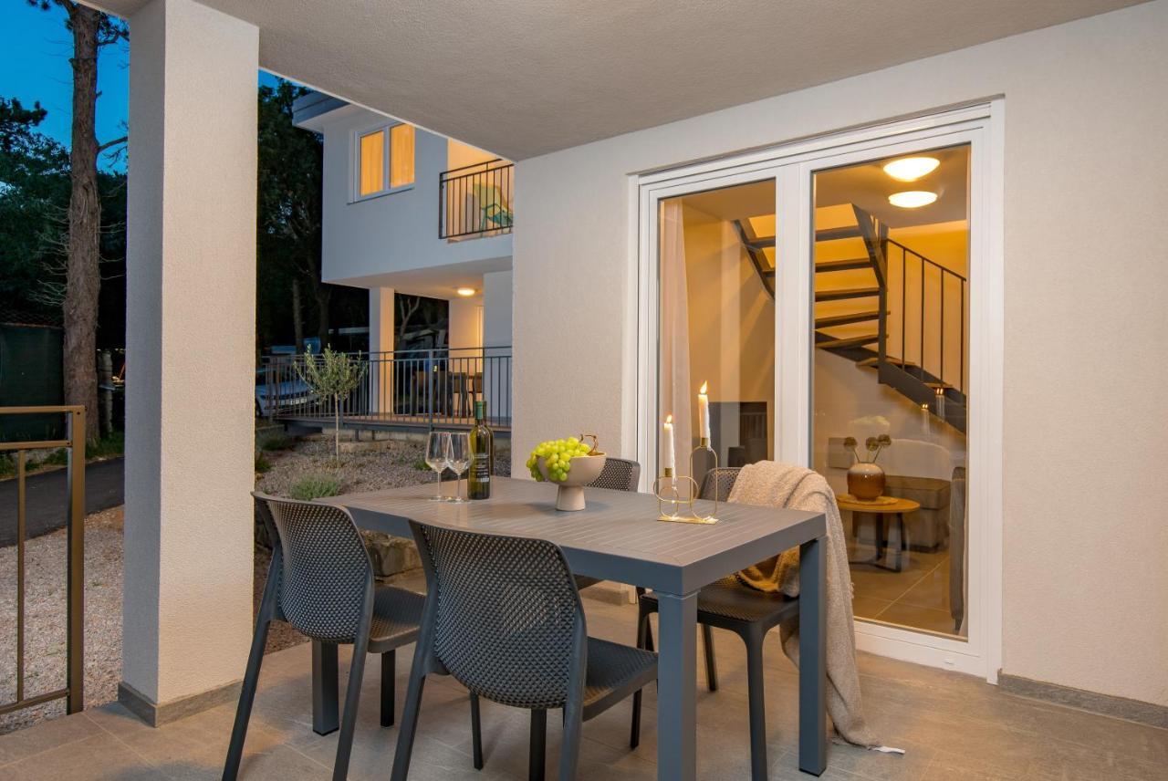 Holiday Homes Ostro Кралевица Екстериор снимка